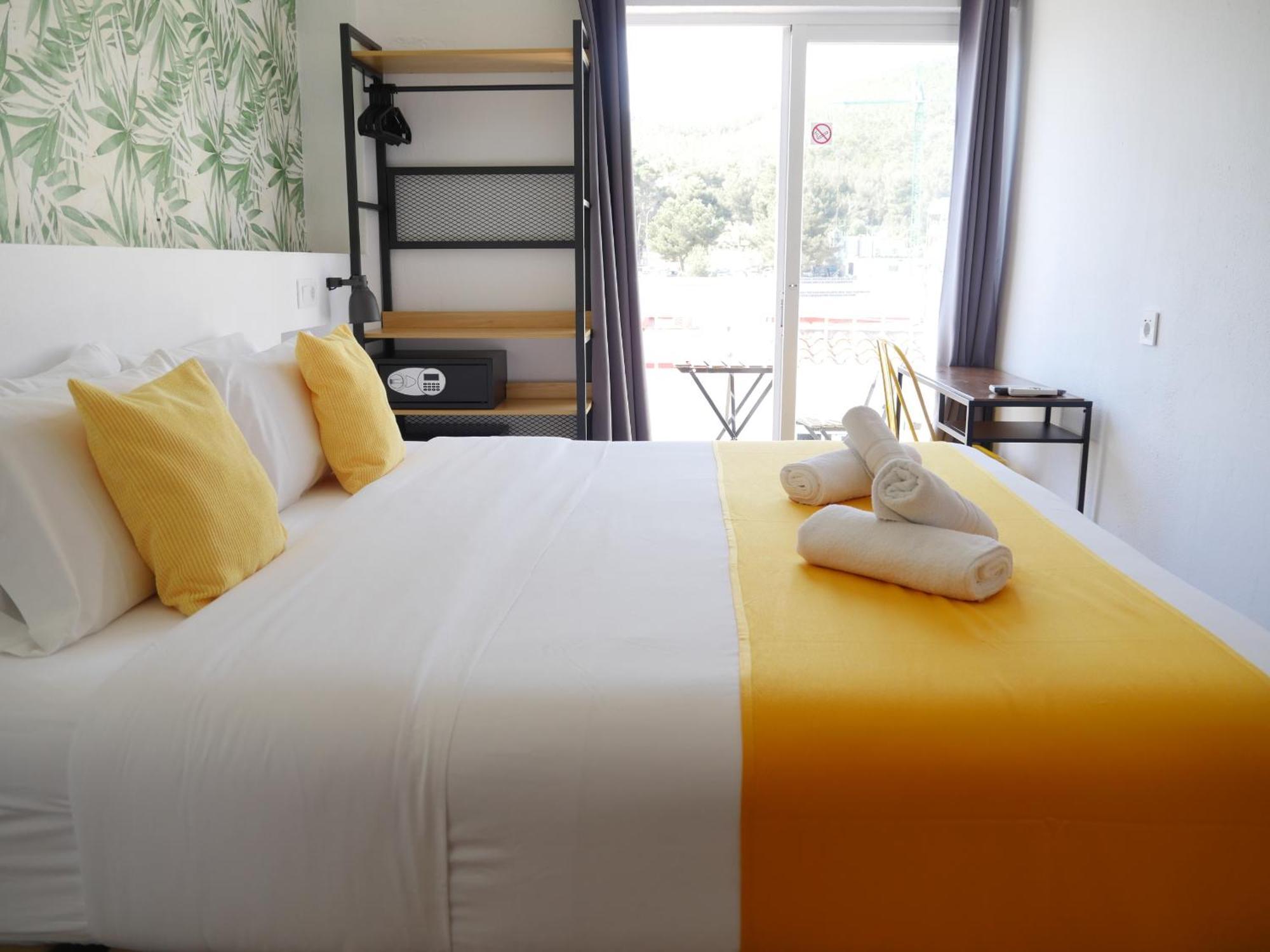 Nanit Rooms Ibiza Hostal Santa Eularia des Riu Bilik gambar